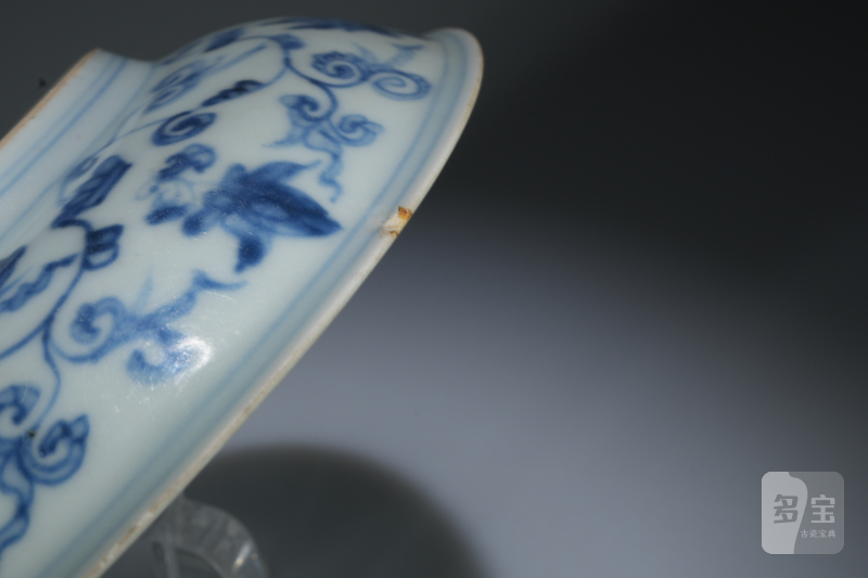 明 青花花卉盘 - 图4